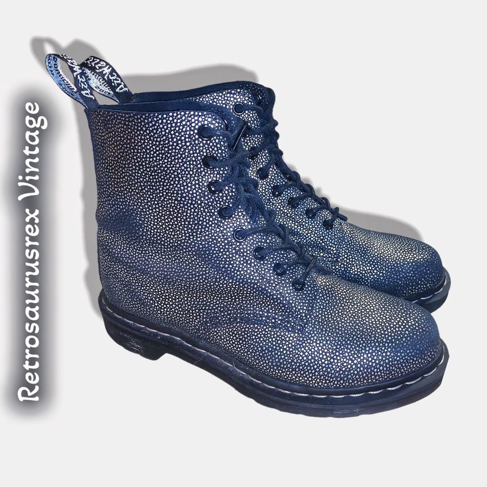 Dr. Martens Silver Metallic Pebble 1460 Pascal Leather Boots, US 9 - Picture 1 of 10